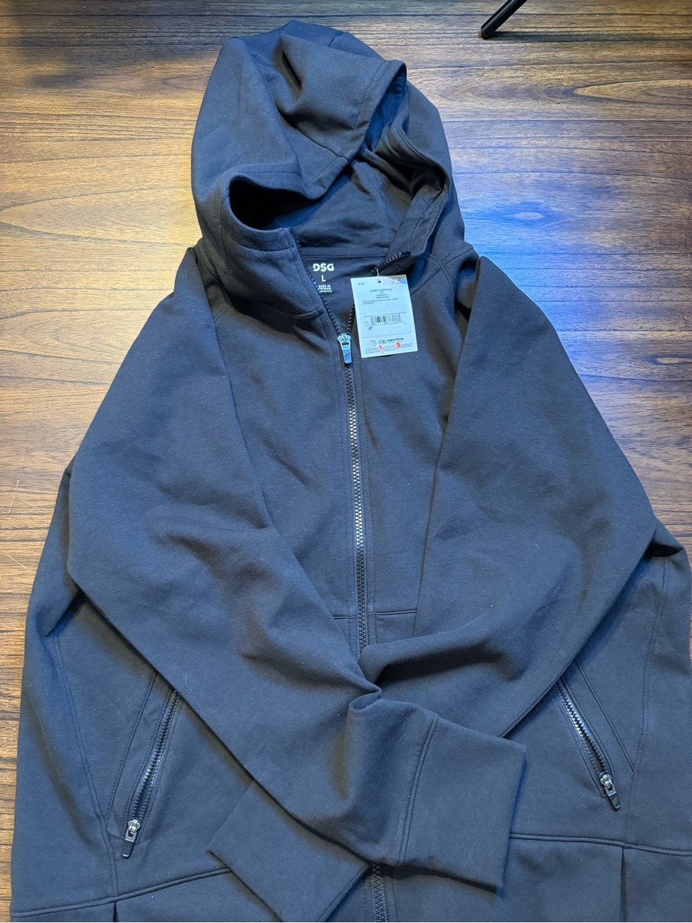 DSG Men's Black Zip-Up Hoodie